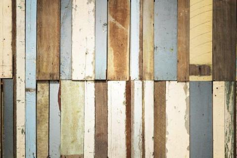 smart-art-wooden-planks-in-various-colours