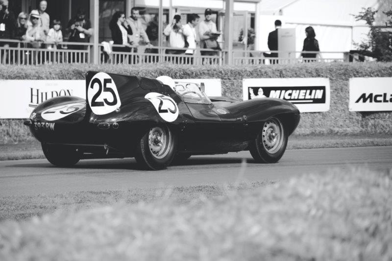 RETRO-SPORTS-CAR