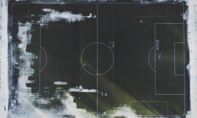 RETRO-SPORTS-FIELD